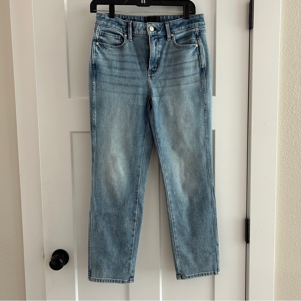 White House Black Market High-Rise Straight Sculpt Jeans‎ Size 4